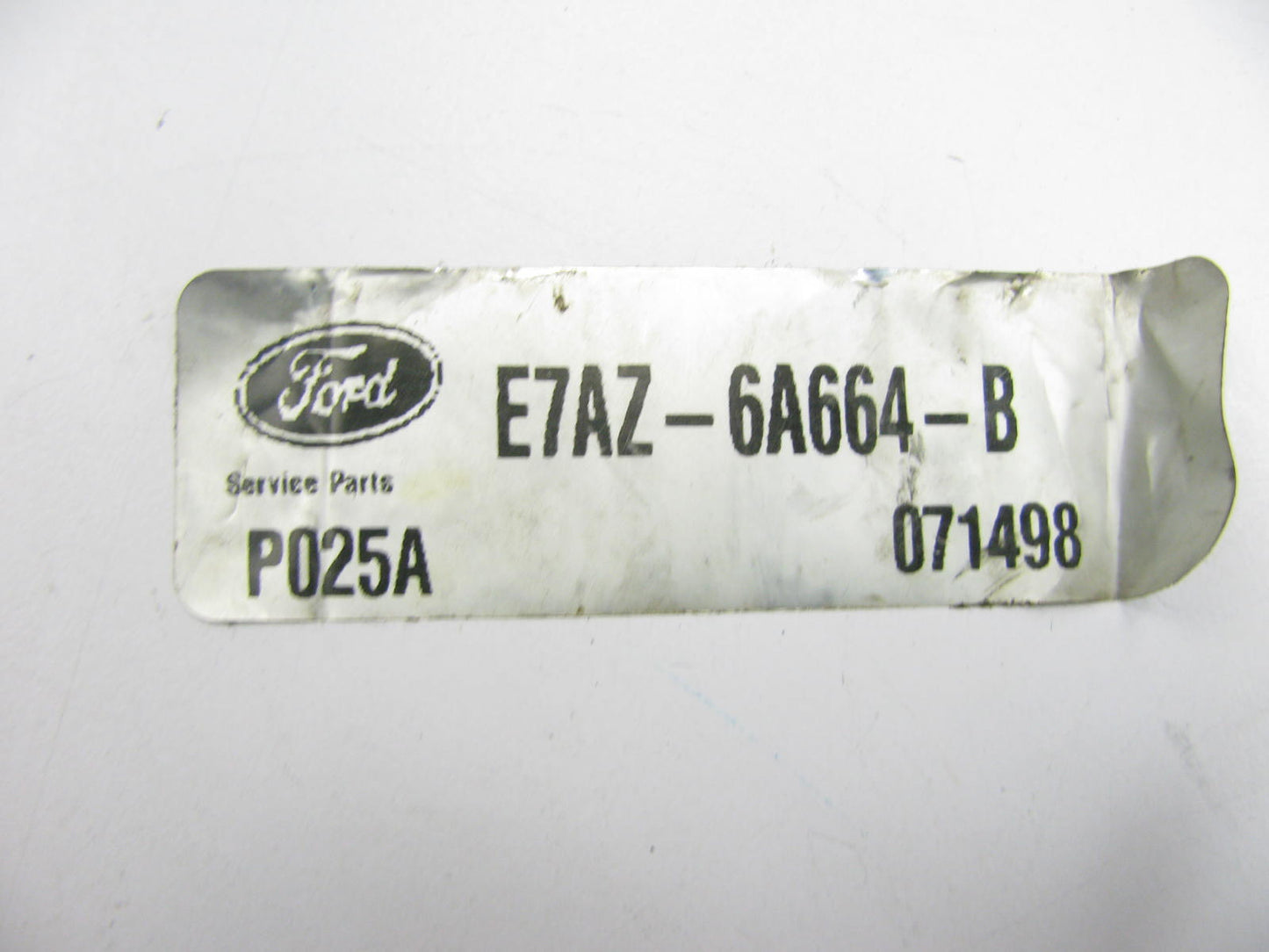 NEW - OEM Ford E7AZ-6A664-B Engine Crankcase Ventilation Hose 1987-1992 5.0L-V8