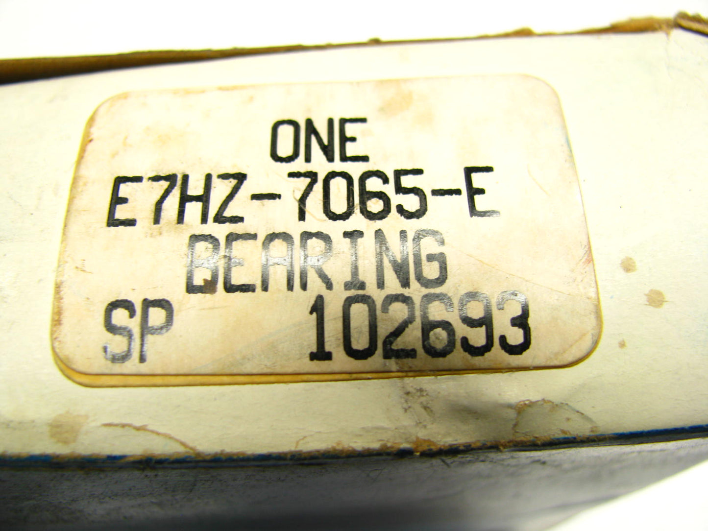 NEW GENUINE OEM Ford E7HZ-7065-E Transmission Shaft Bearing MRC 7211SG1 USA