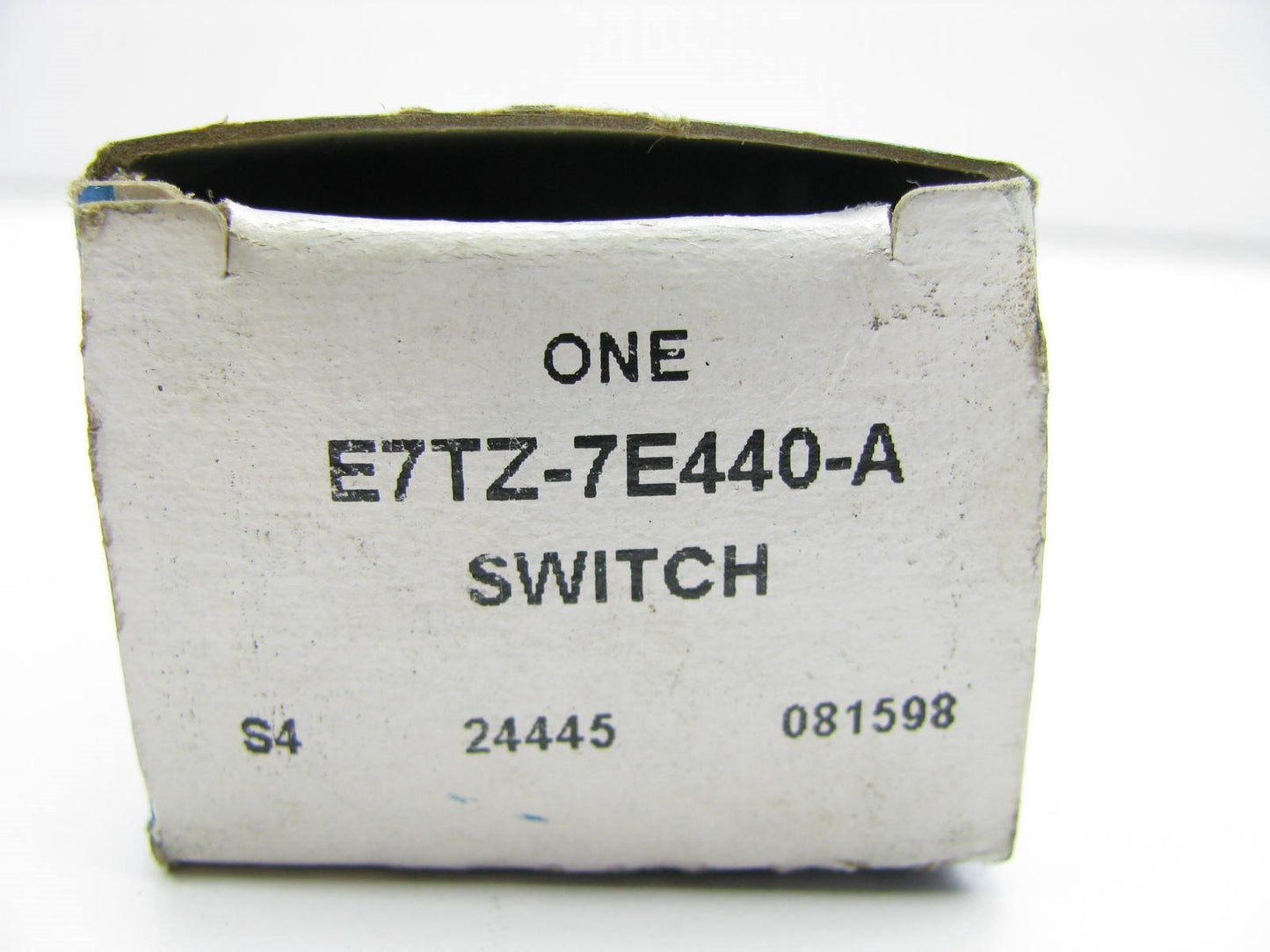 NEW GENUINE OEM Ford E7TZ-7E440-A Axle Shift Control Switch