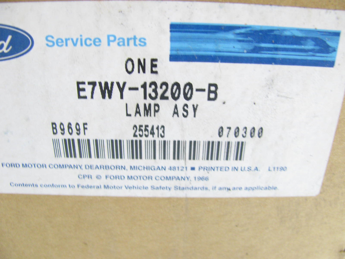 NEW OEM Ford E7WY-13200-B Front Right Parking Lamp Light - 1987-1988 Cougar
