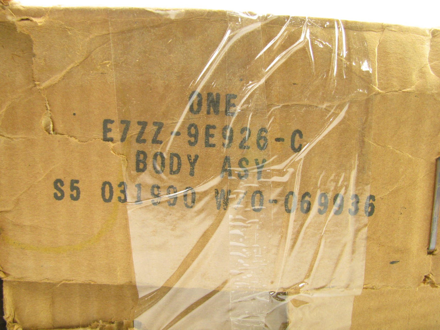 NOS Ford E7ZZ-9E926-C Throttle Body W/ Idle Air Control & TPS 1987 Mustang 2.3L