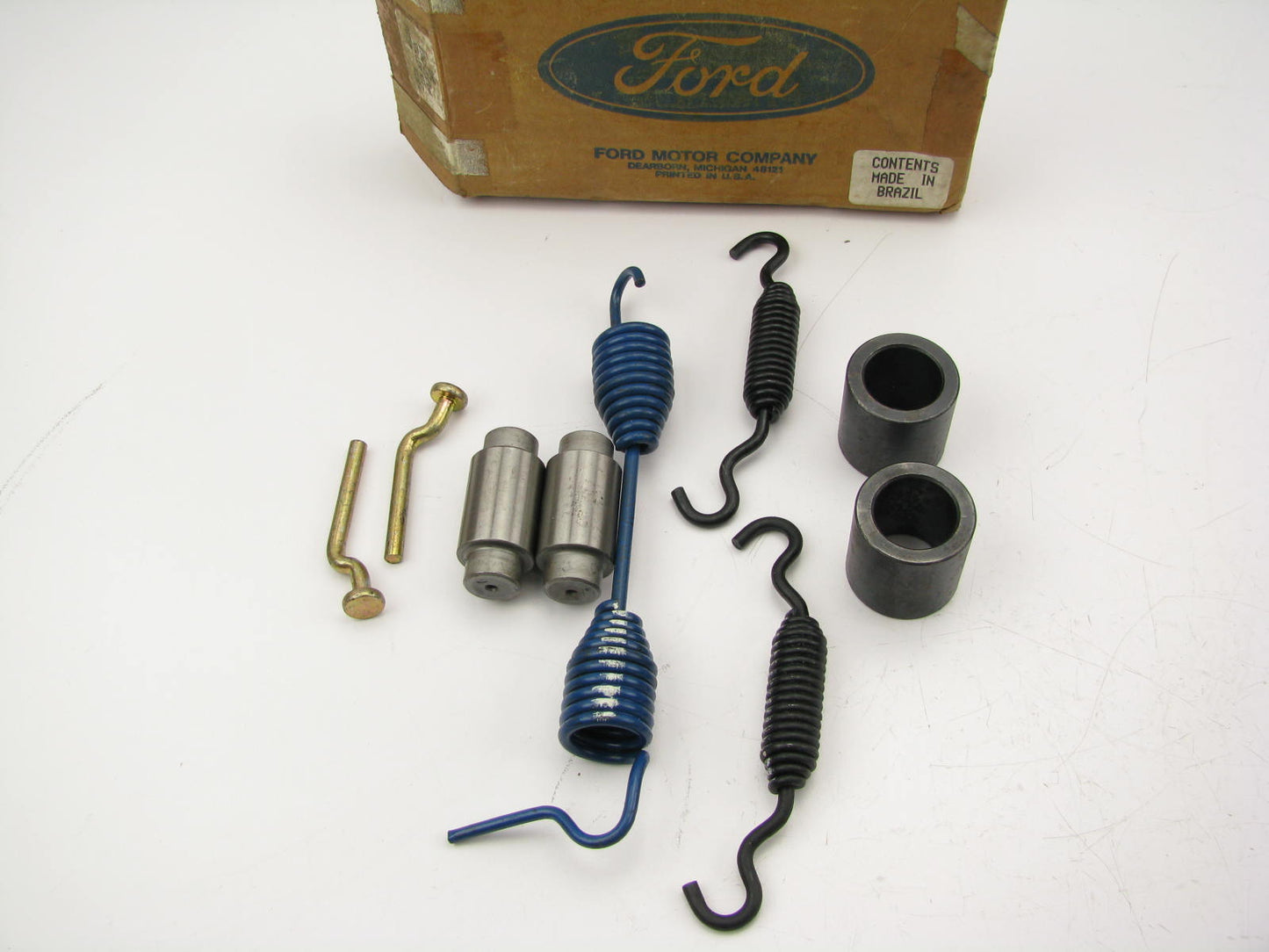 NEW - OEM Ford E8HZ-2023-A Air Brake Shoe Roller Kit - Bendix 16-1/2'' X 7''