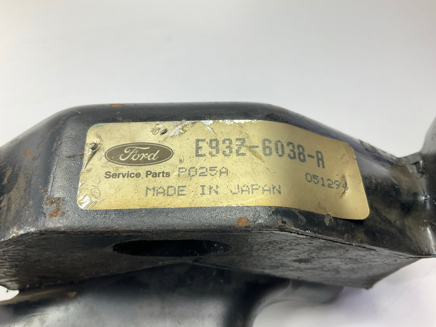 NEW - OEM Ford E93Z-6038-A Right Passener Side Engine Motor Mount