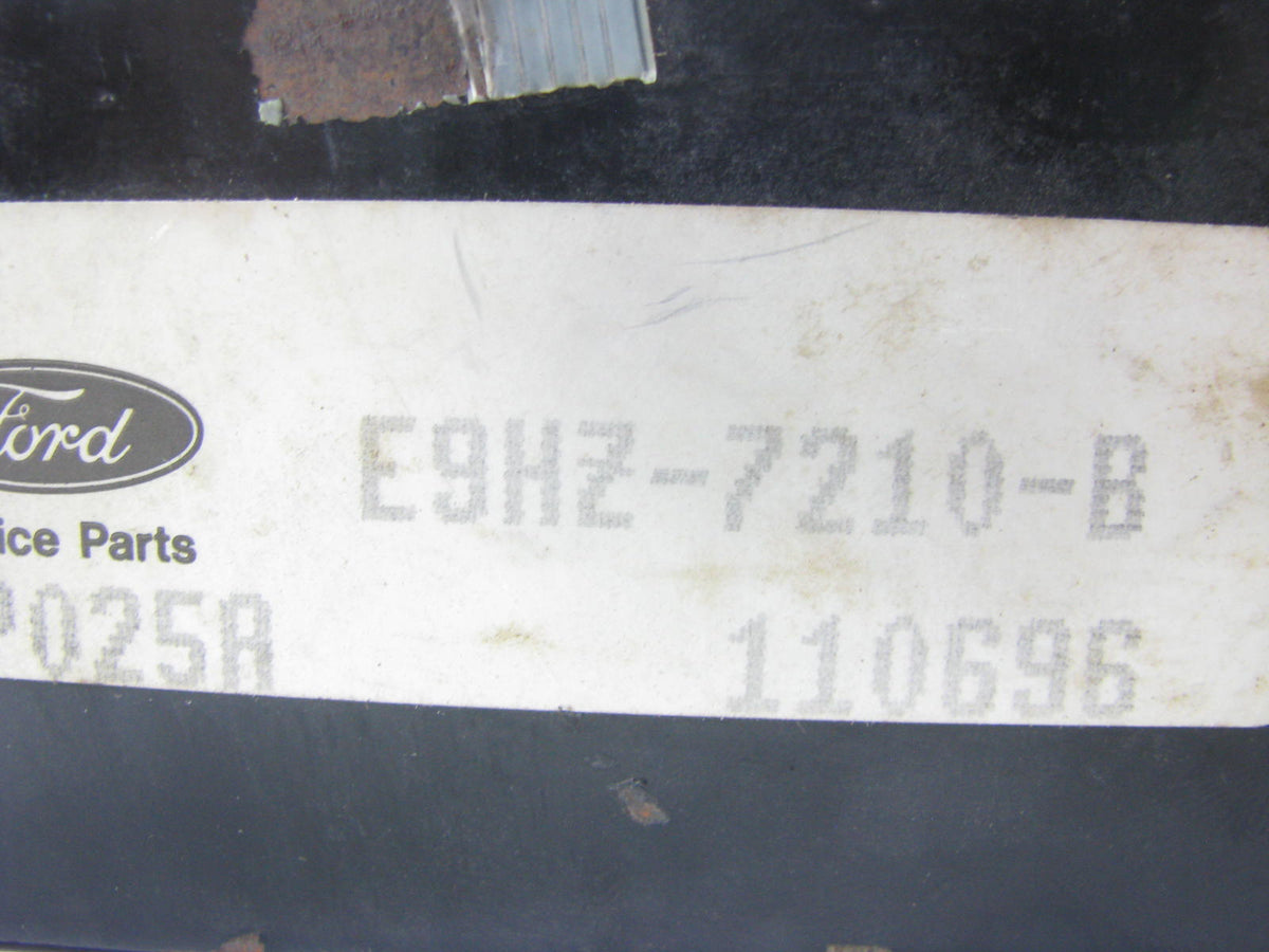 NEW GENUINE OEM Ford E9HZ-7210-B Gear Shift Lever 1989-1990 LNT800 Heavy Truck