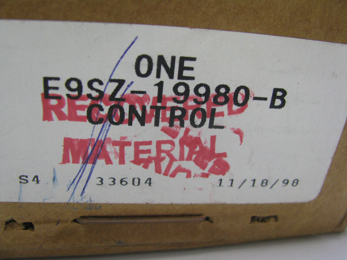 NEW - OEM Ford E9SZ-19980-B Push Button HVAC A/C Heater Control 1989 Thunderbird