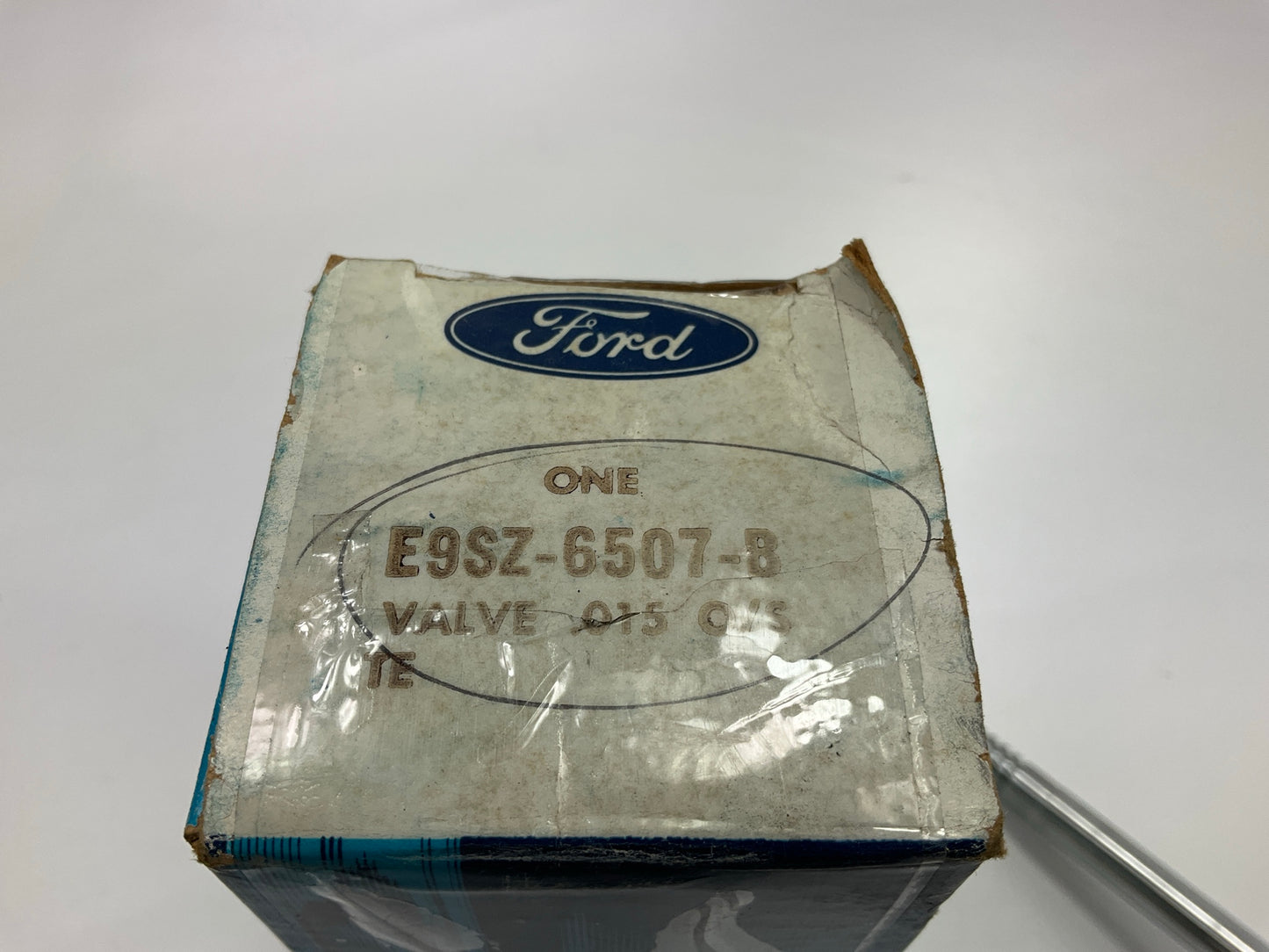 (6) NEW - OEM Ford E9SZ-6507-B Intake Valve .38mm / 0.15'' O/S 1982-1989 3.8L-V6