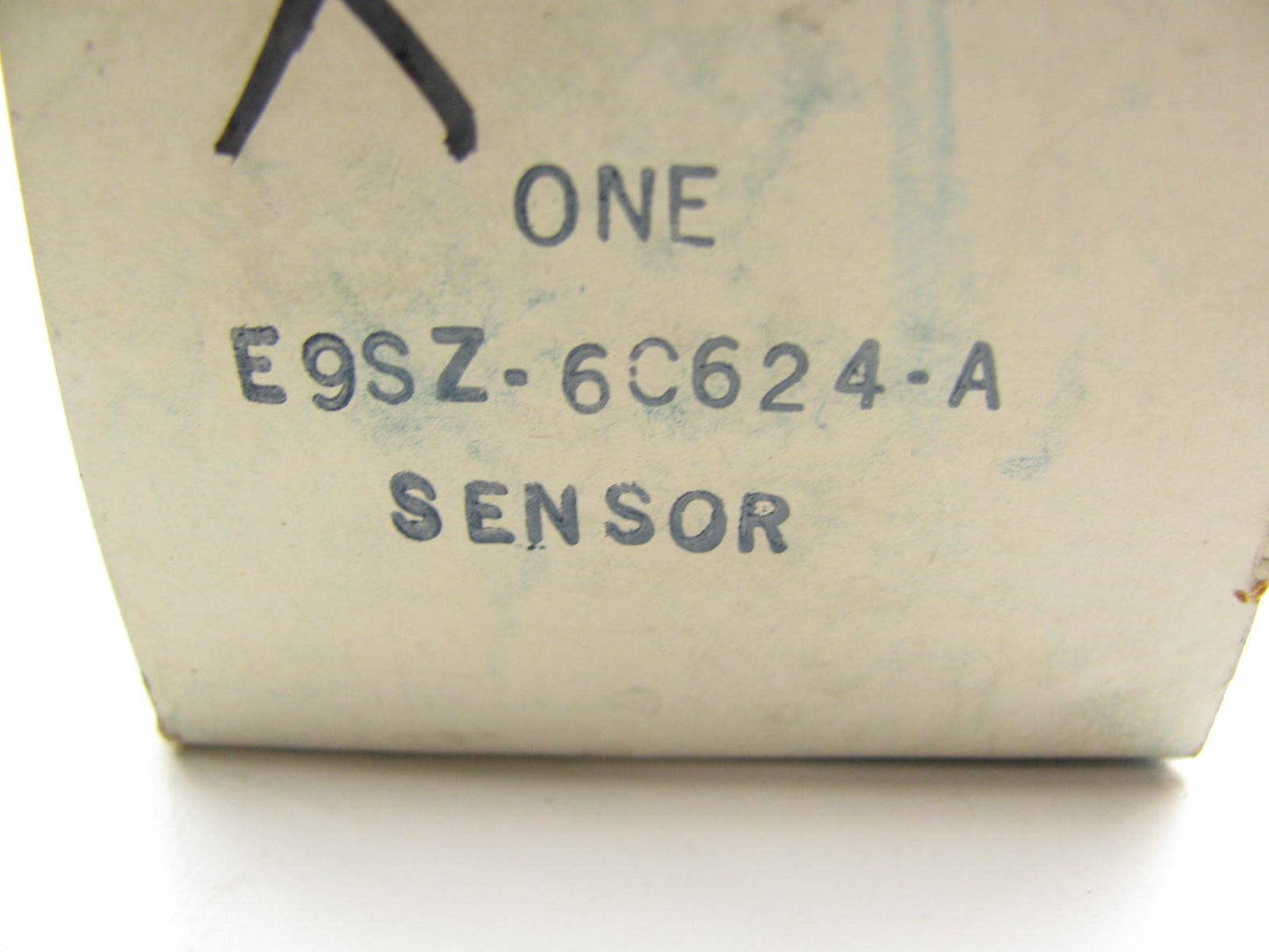 Ford E9SZ-6C624-A Low Oil Sensor 1989-1993 Thunderbird Cougar 3.8L