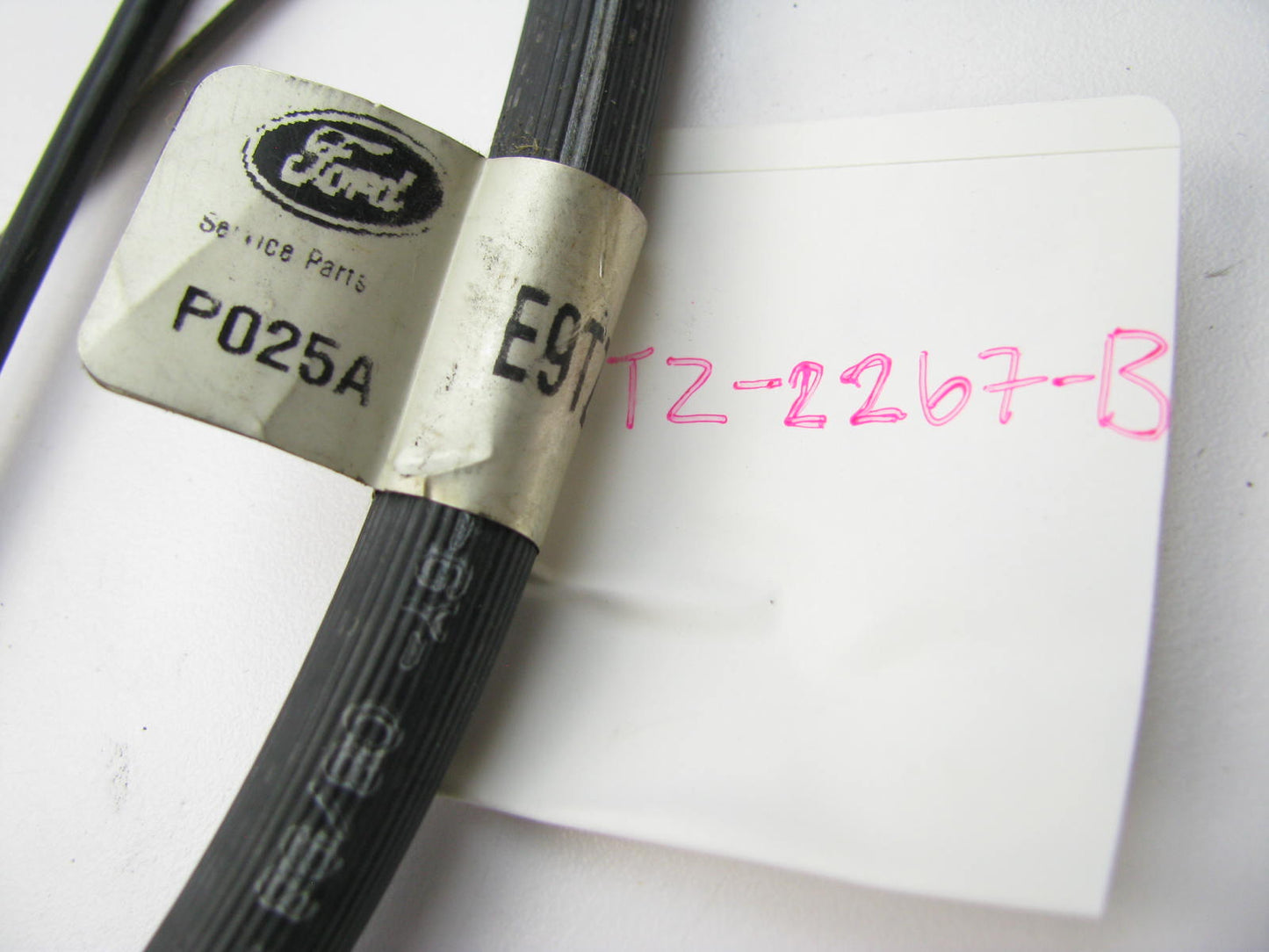 NEW - OEM Ford E9TZ-2267-B Rear Right Brake Hose & Line 88-81 Ford F Super Duty