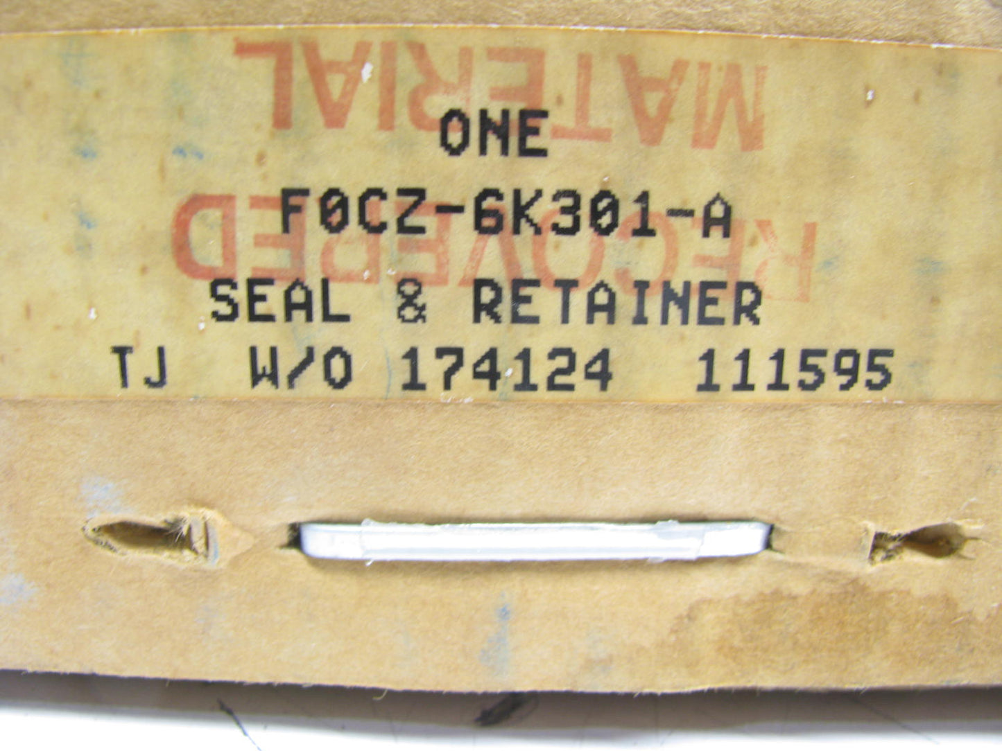 NEW - OEM Ford F0CZ-6K301-A Rear Main Seal & Retainer 1990-1993 1.9L-L4 & SRF