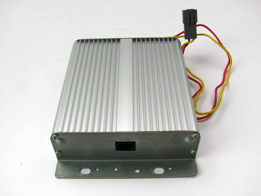 New OEM Ford Subwoofer Amp Amplifier F2AF-18C808-AC - 1992-1994 Crown Victoria
