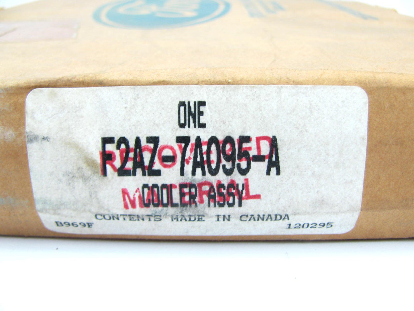 UNIVERSAL OEM Ford F2AZ-7A095-A Slim Oil Cooler: 11''x3''x 3/4'' Thick