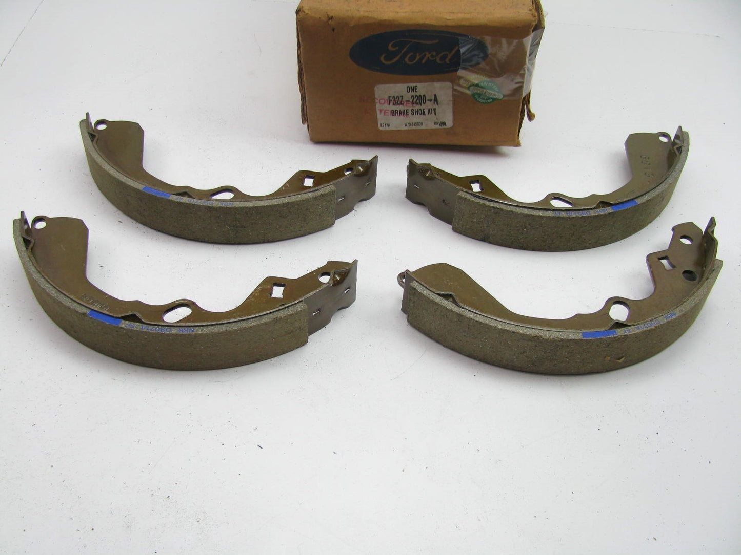 NEW GENUINE OEM Ford Rear Brake Shoes 93-97 Probe F32Z-2200-A
