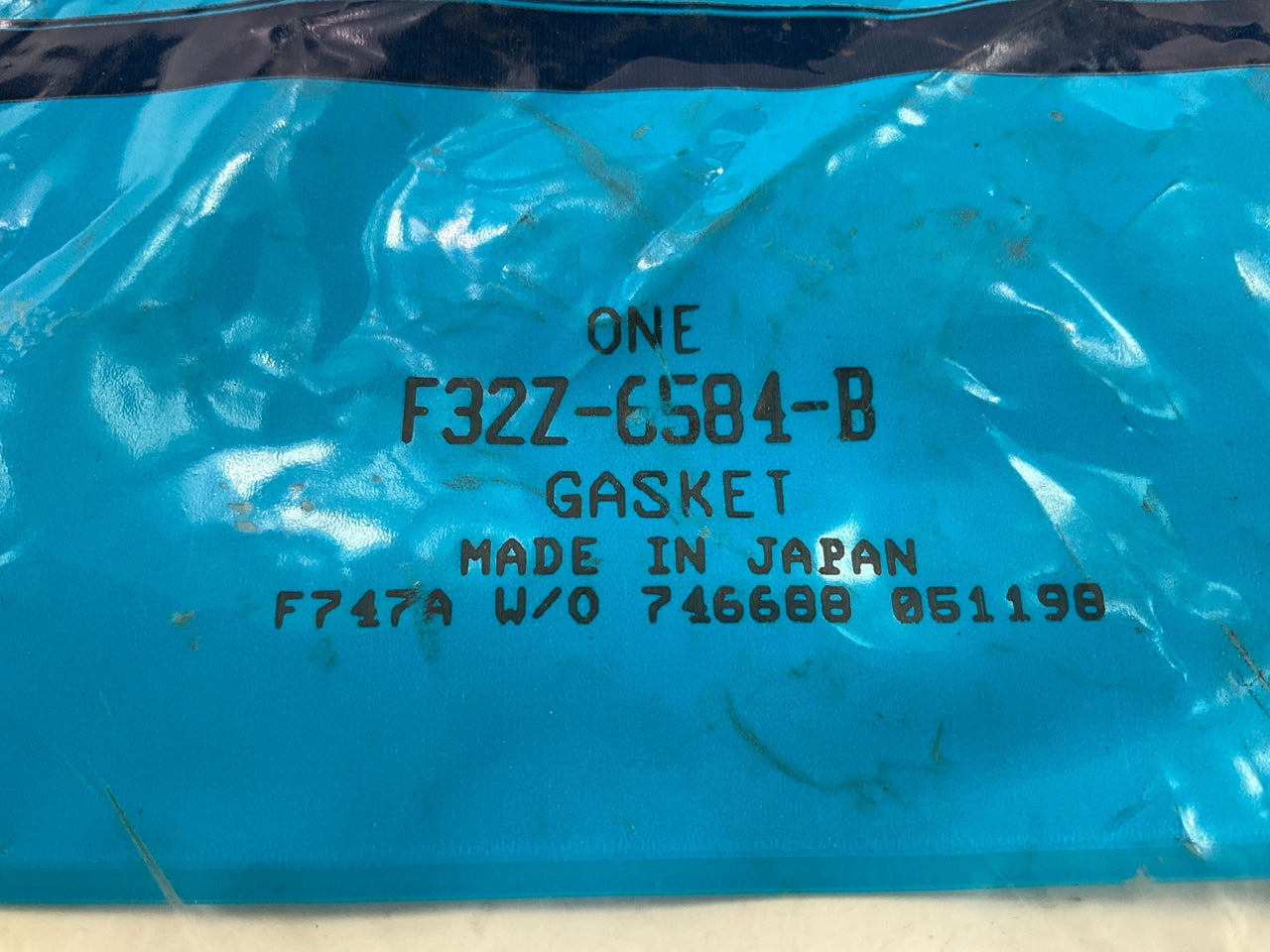NEW OEM FORD F32Z-6584-B Right Valve Cover Gasket 1993-1997 Ford Probe 2.5L GT