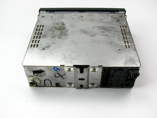 FOR PARTS / REPAIR ONLY. NON-FUNCTIONAL. OEM Ford F3DZ-18806-C Radio