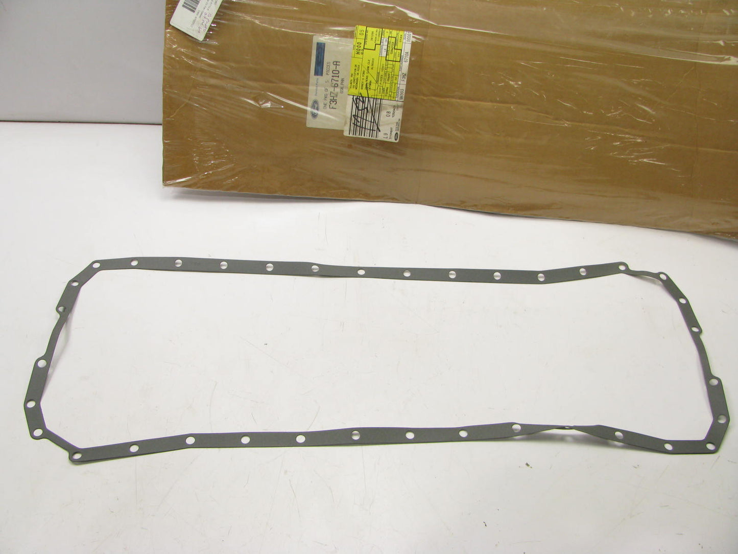 NEW - OEM Ford F3HZ-6710-A Engine Oil Pan Gasket 1993-97 FD1060 5.9L DIESEL
