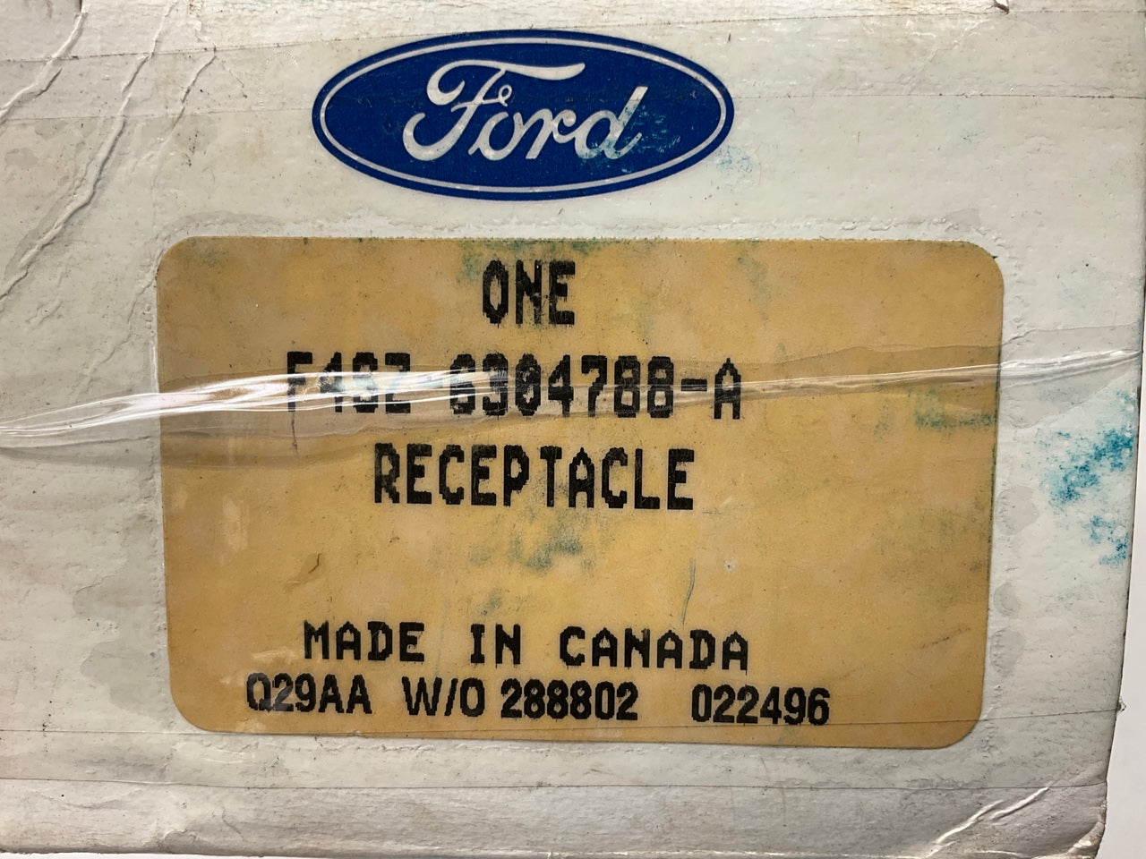 NEW - OEM Ford F4SZ-6304788-A Console Panel Ash Receptacle 1994-1997 Thunderbird