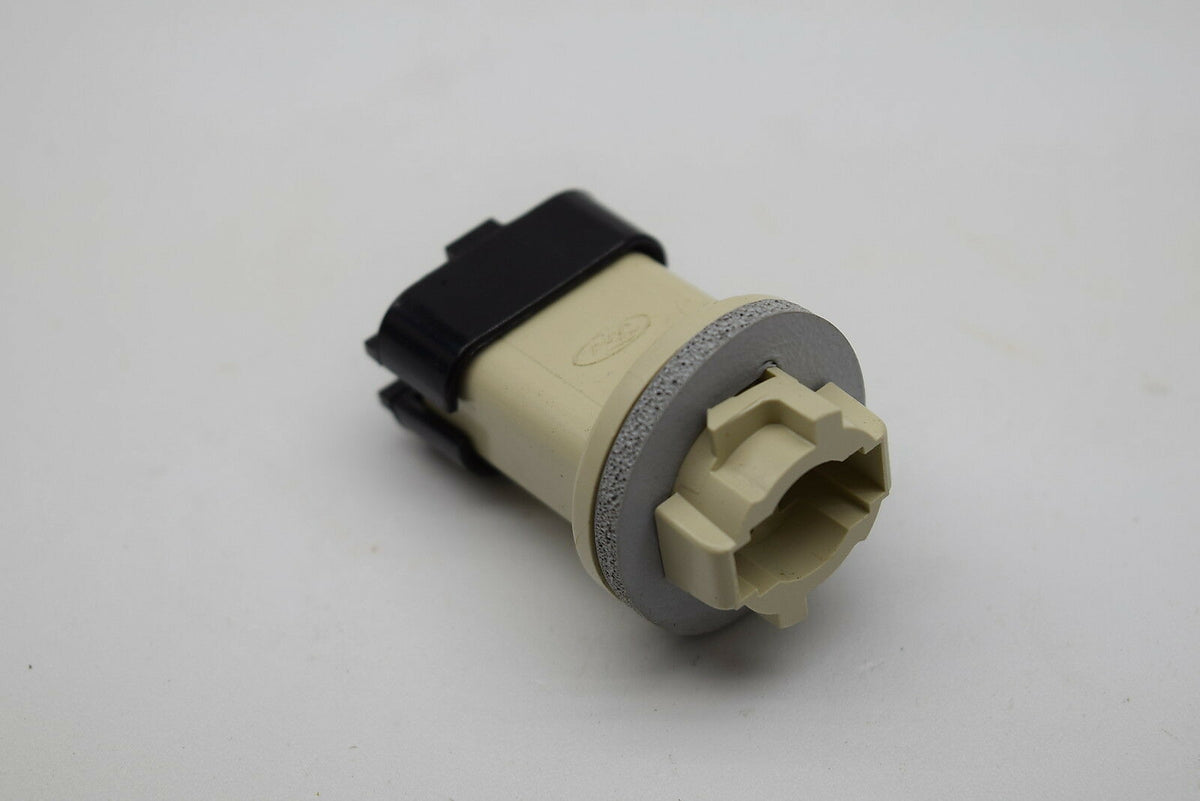 NEW - OEM Ford F57Z-13234-AA License Plate Light Lamp Socket