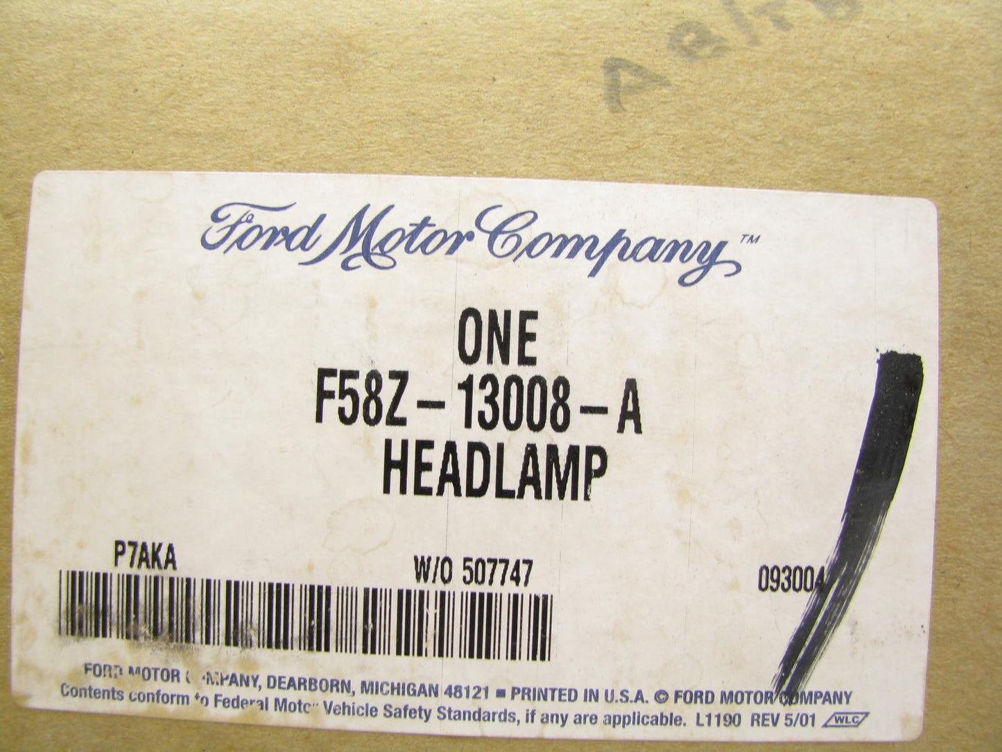 NEW OEM Ford F58Z-13008-A Front Right Side Headlight Head Lamp 1995-97 Windstar