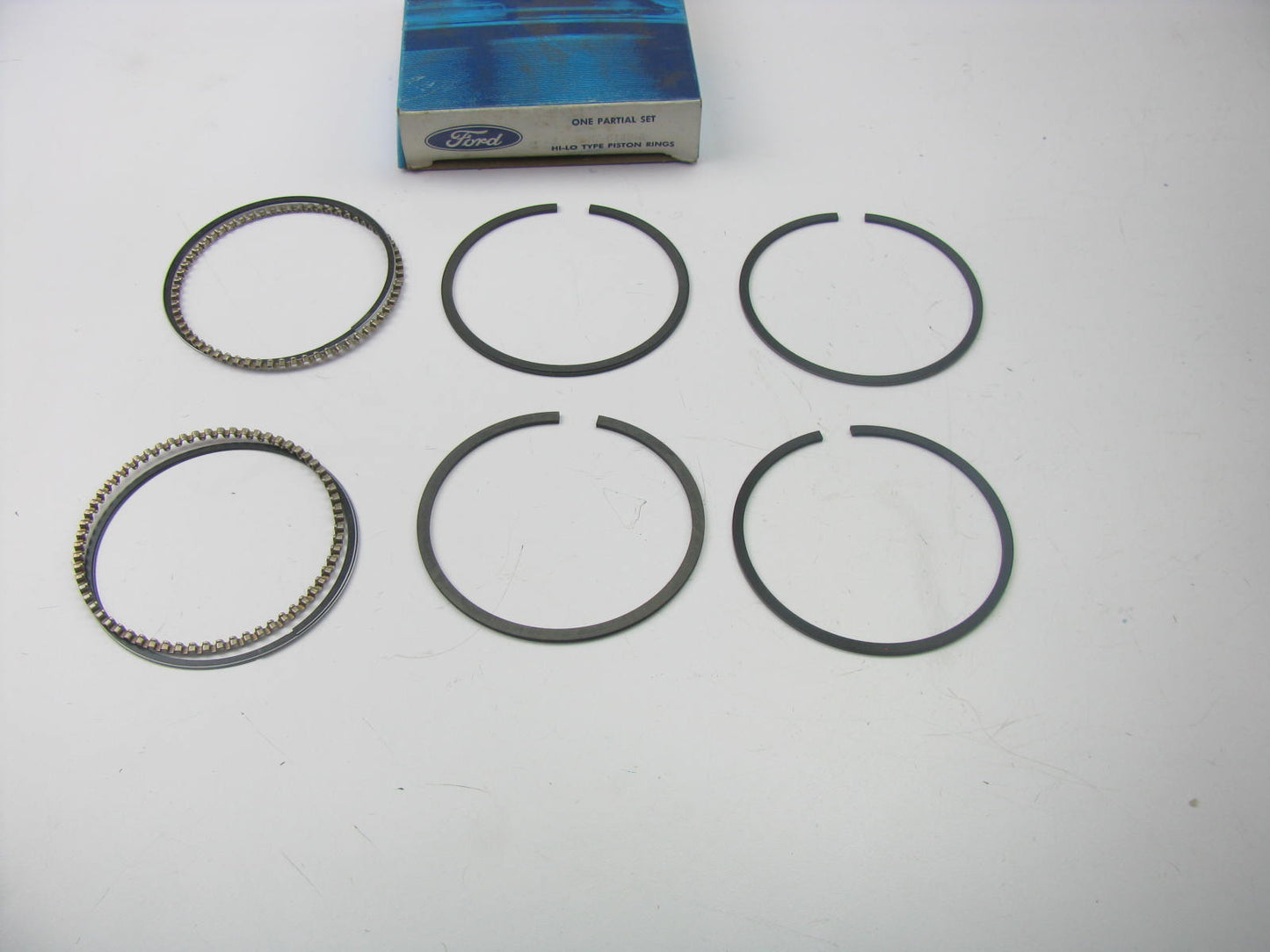 DOES (2) PISTONS ONLY - OEM 1995-97 Ford 2.0L STANDARD Piston Rings F5RZ-6148-A