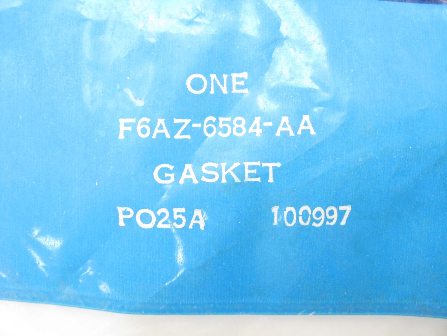 NEW - OEM Ford F6AZ-6584-AA Right Valve Cover Gasket 1996-2002 4.6L-V8 SOHC
