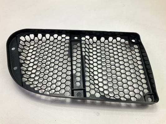 NEW OEM Ford F6HZ-9B636-A Engine Air Cleaner Duct Screen, Right 96-97 L-Series
