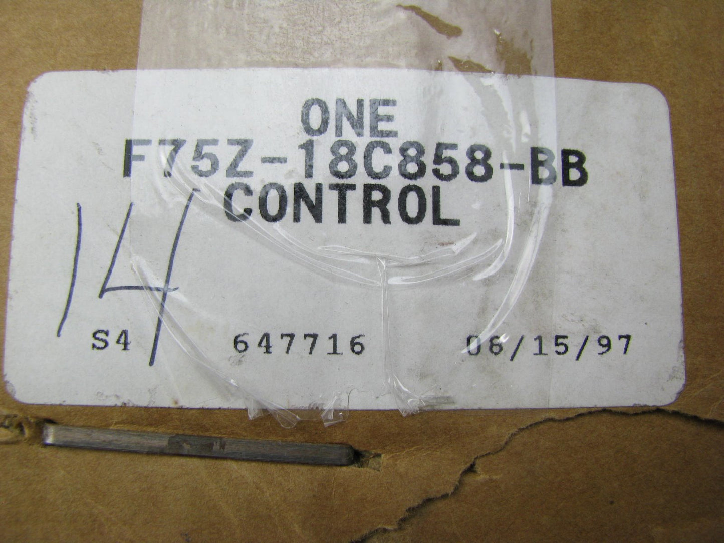 NEW OUT OF BOX OEM Ford F75Z-18C858-BB Rear Seat Headphone & A/C Control Switch