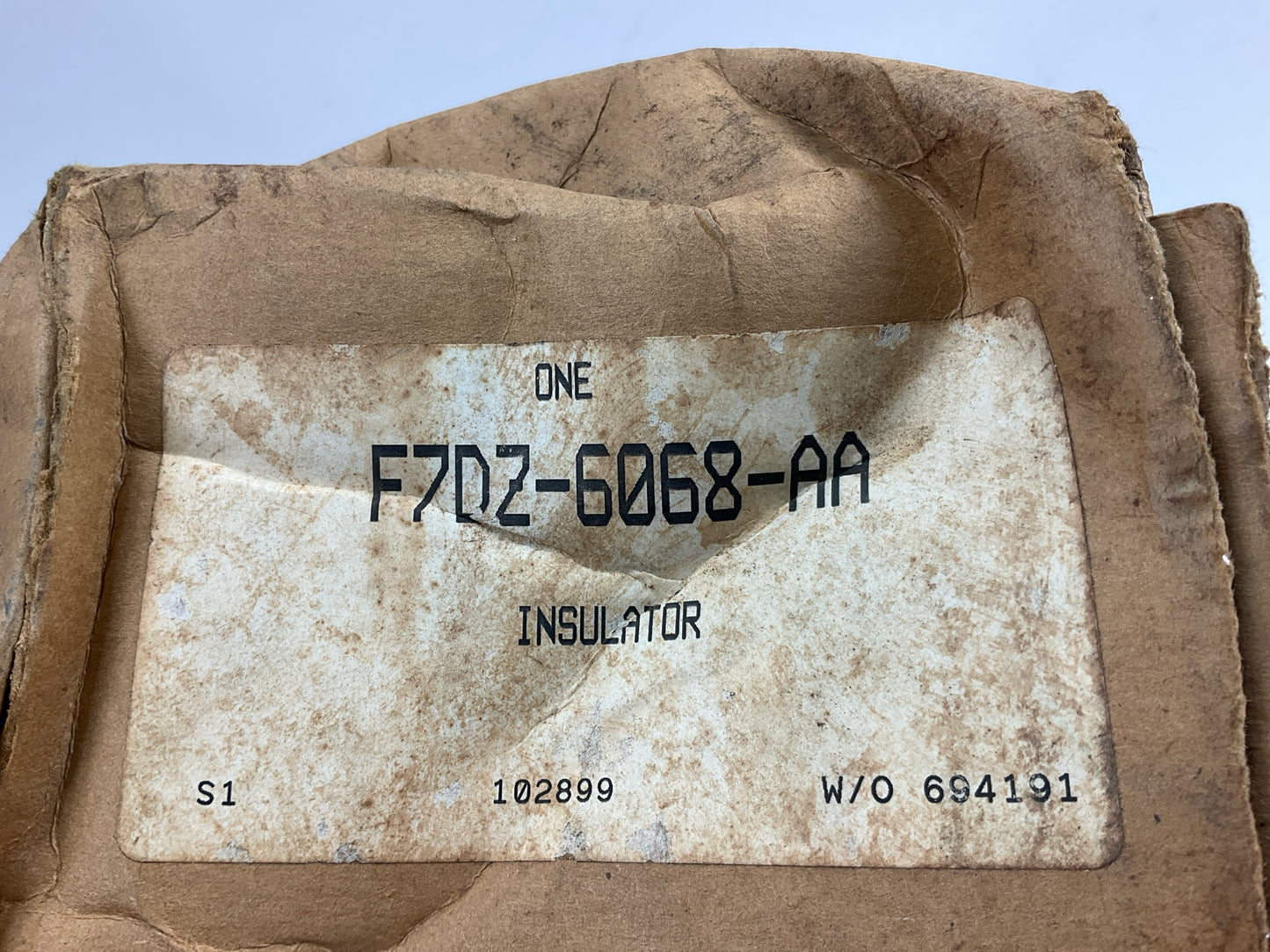 NEW - OEM Ford F7DZ-6068-AA Rear Right Motor Mount 1996-1998 Taurus 3.0L-V6