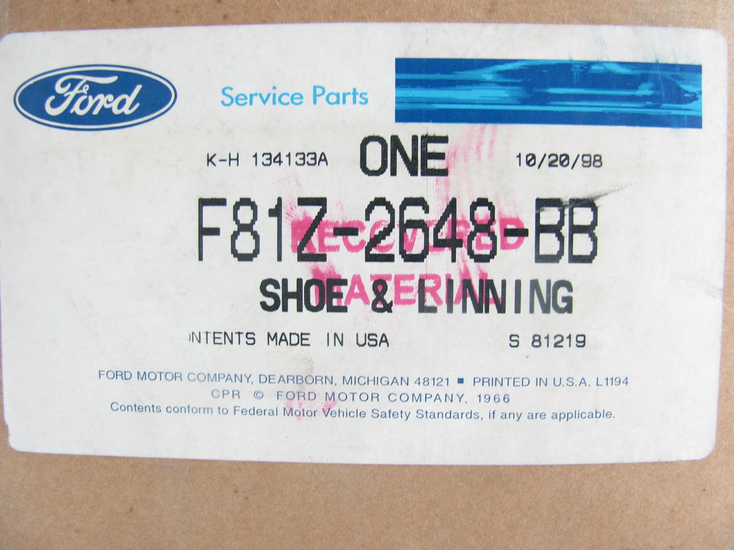 NEW - OEM Ford F81Z-2648-BB Rear Parking Brake Shoes 1999-2004 F-450 F-550
