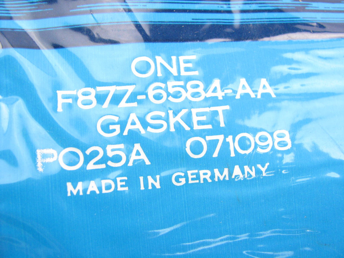 NEW - OEM Ford F87Z-6584-AA SINGLE Valve Cover Gasket - 1990-2000 4.0L V6
