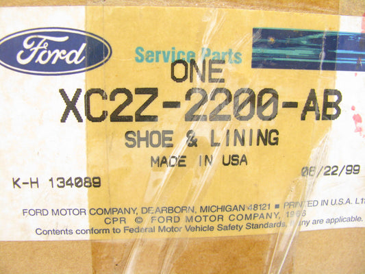 NEW GENUINE OEM Ford XC2Z-2200-AB Rear Disc Brake Pads
