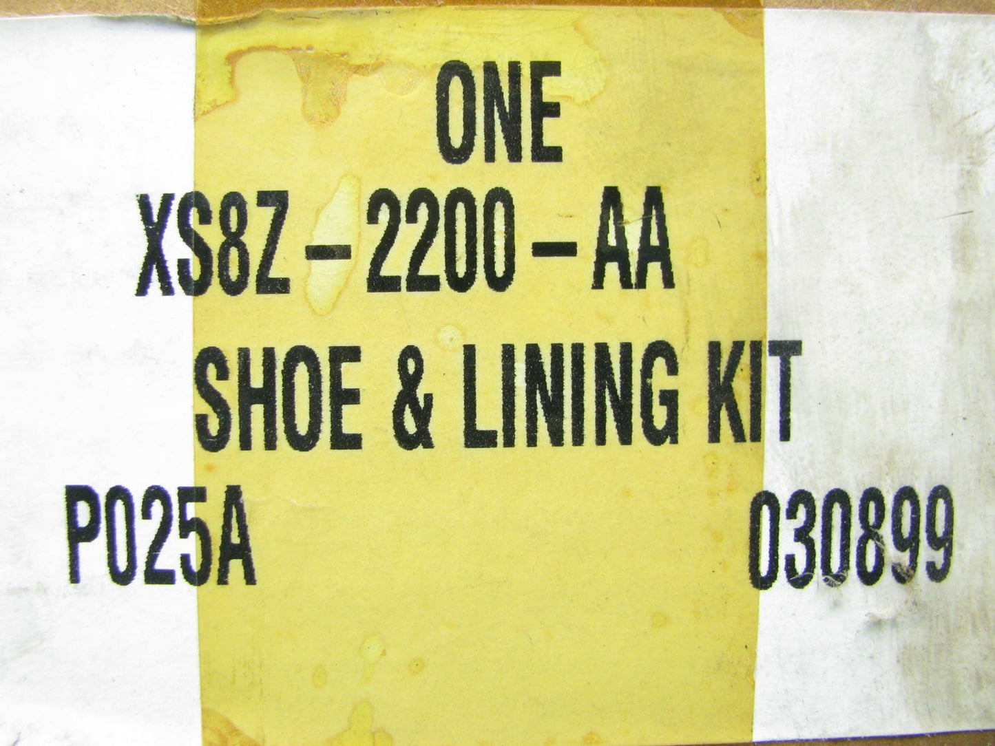 NEW - OEM Ford XS8Z-2200-AA Rear Drum Brake Shoes For 1999-2002 Mercury Cougar