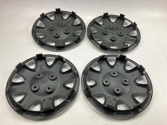 COSMETIC DAMAGE #17 Futura KT895-13SL 13'' Universal Silver Wheel Cover Set