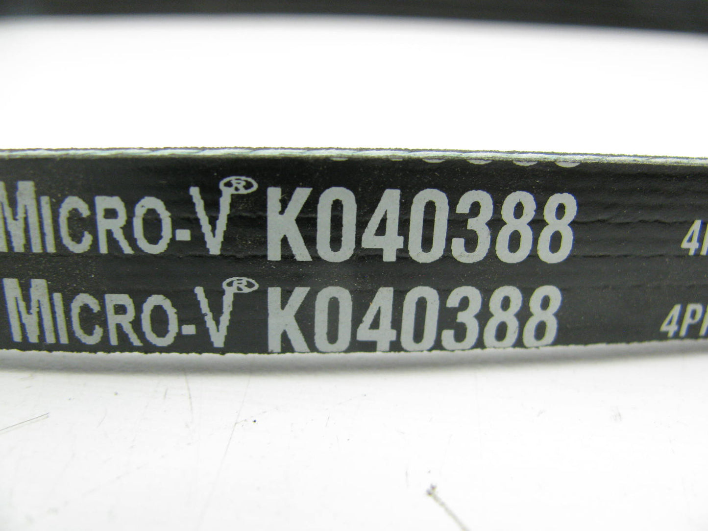 Gates K040388 Serpentine Belt - 0.56'' X 39.35'' - 4 Ribs