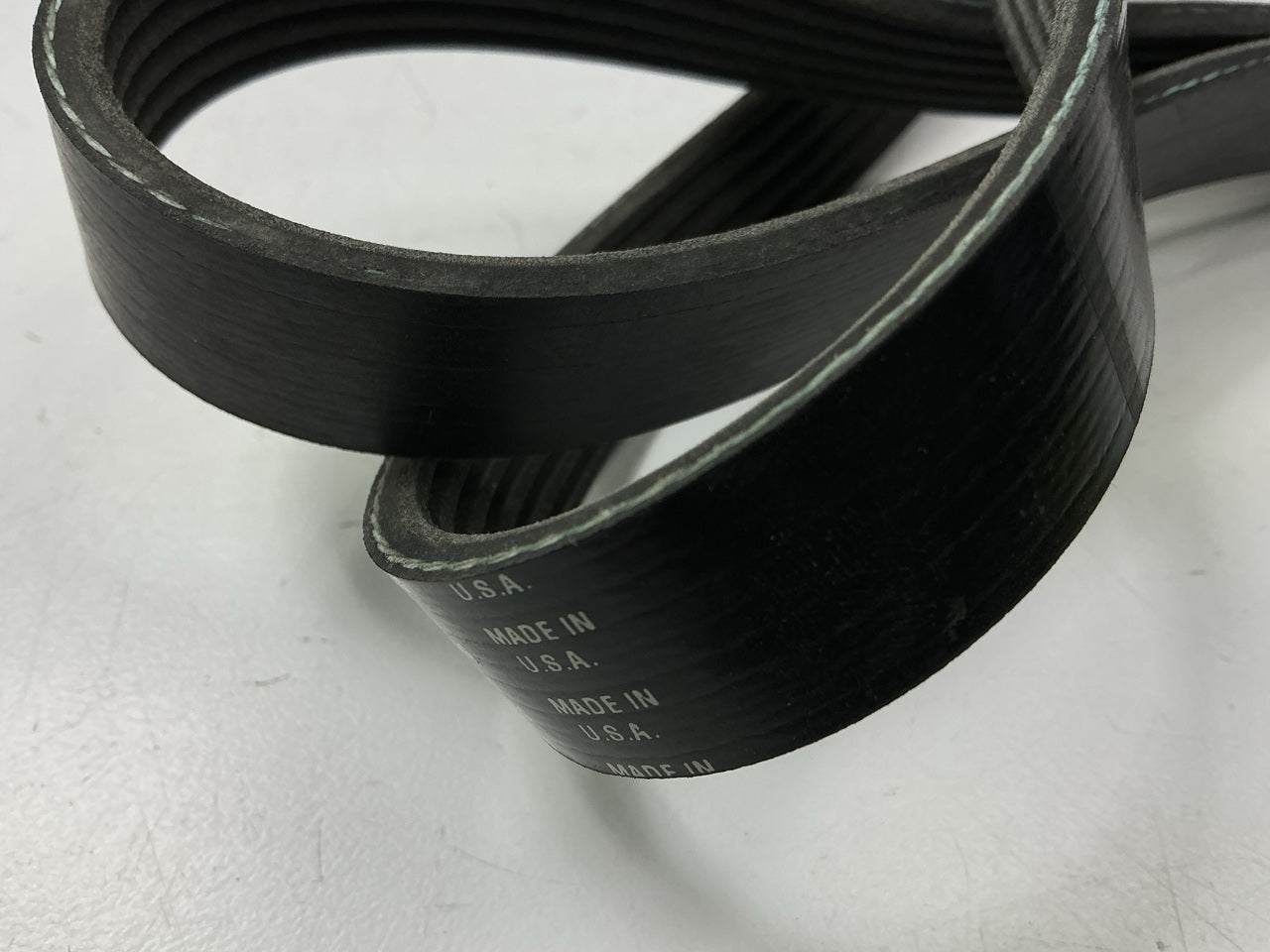 Gates K060461 Serpentine Belt - 0.84'' X 47.00'' - 6 Ribs