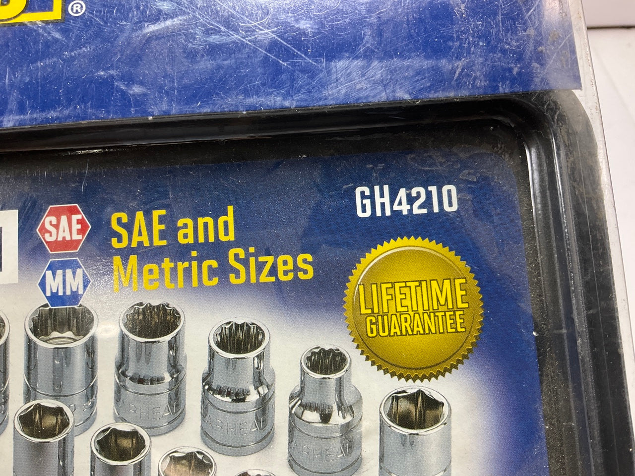 Gearhead GH4210 1/4''& 3/8'' Drive Socket & Ratchet Handle Set, 43-Piece