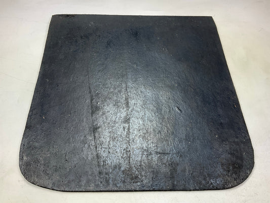 Globetech GT-2424CD Splash Guard / Mud Flap 24''x24'', 1/4'' Thick