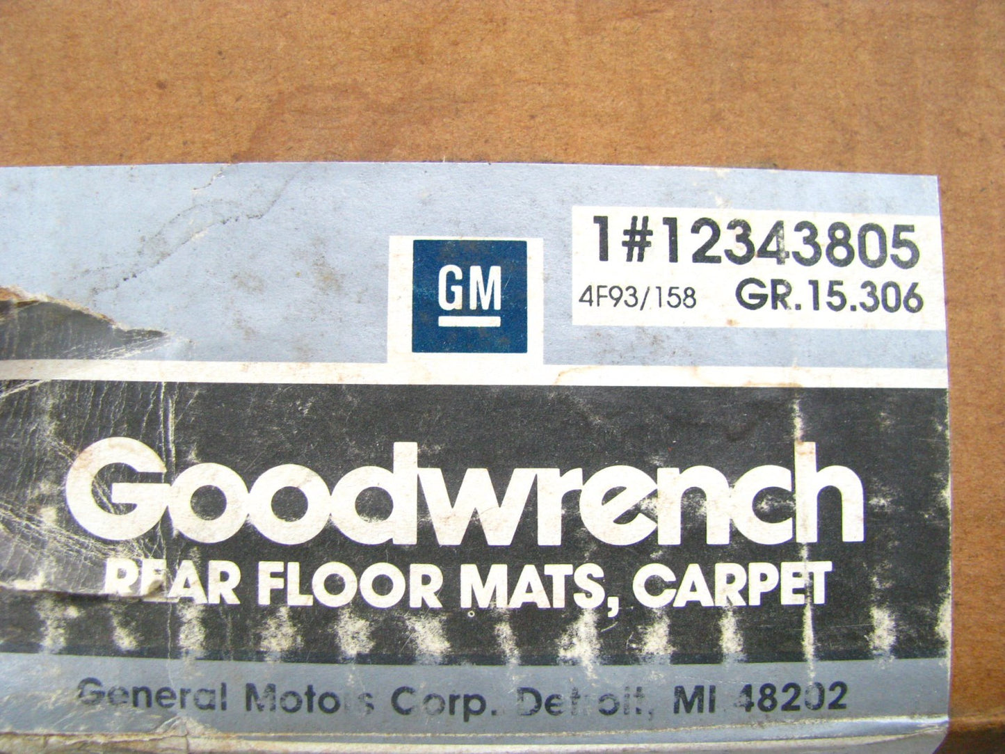 NOS OEM Gm 12343805 Rear Floor Mats 16'' X 13.5''