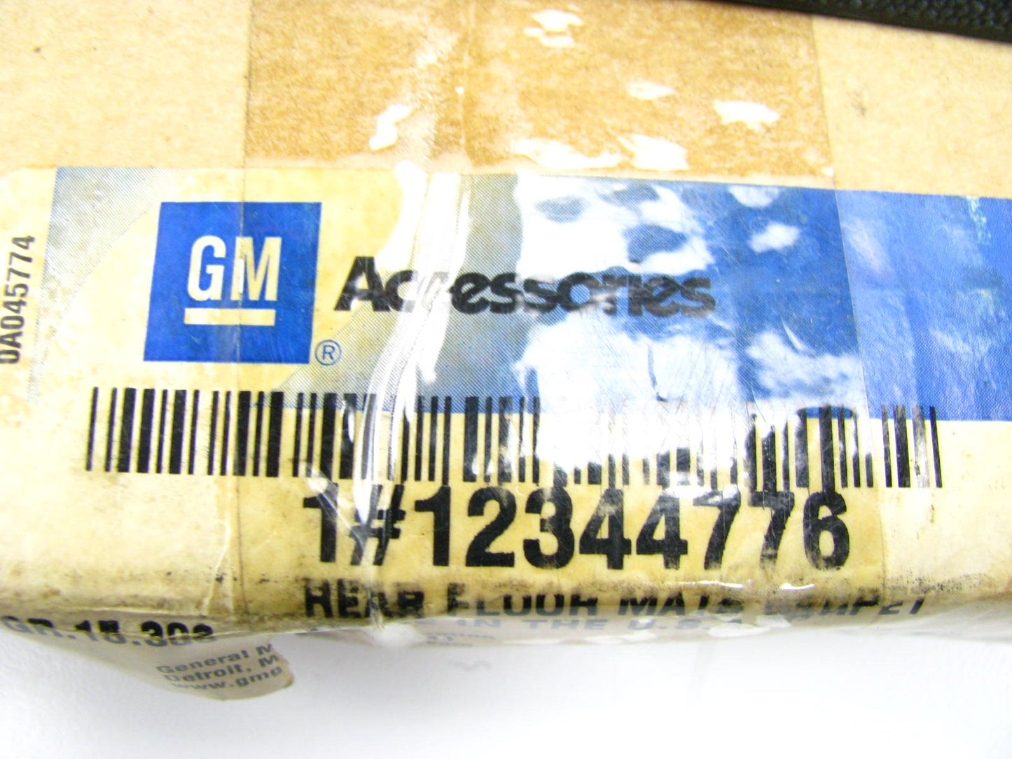 NEW GENUINE OEM GM 12344776 REAR Floor Mats 1995-99 Cavalier, Sunfire