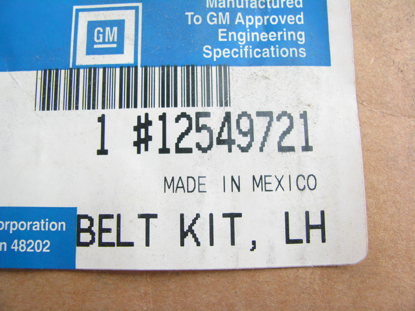 NEW - OEM 12549721 REAR LEFT OUTER 2nd Belt 95-96 Chevrolet GMC Suburban