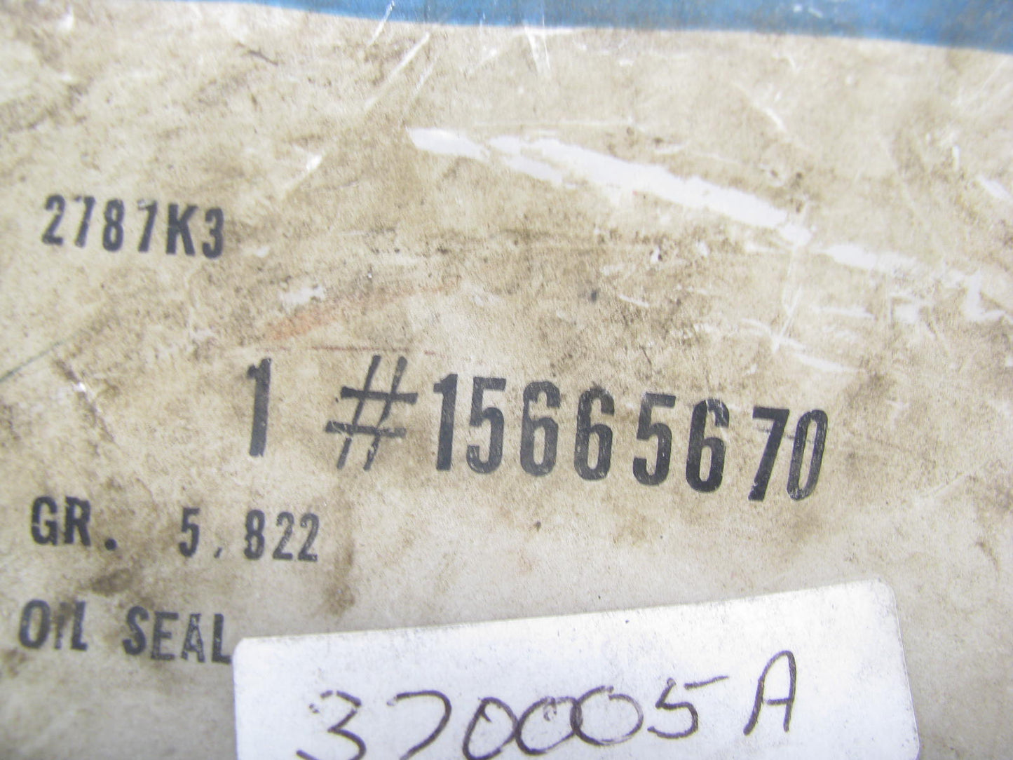 NEW - OEM GM 15665670 Rear Wheel Seal