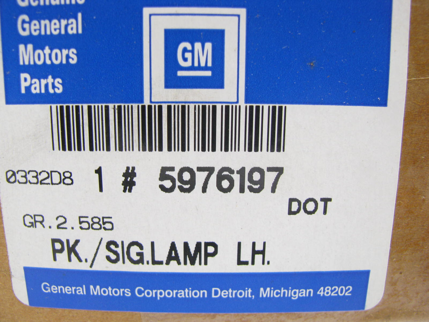 NEW - OEM GM 5976197 LH Left Driver Side Park Signal Lamp Lens