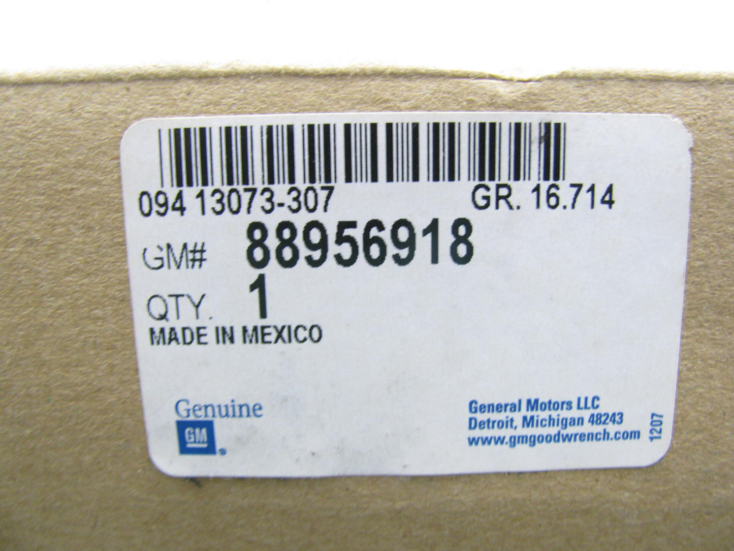 NEW OEM Gm 88956918 Rear Center Folding Seat Belt Buckles 2005-06 Escalade SHALE