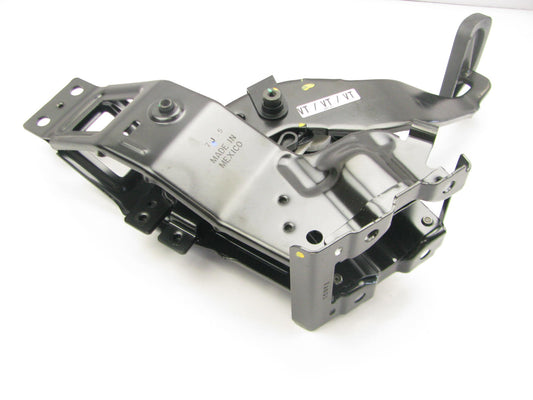 NEW GENUINE OEM GM 92203688 Brake Pedal Assembly 2008-2009 Pontiac G8