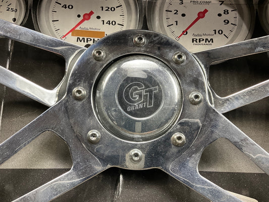 SCUFFED - Grant 440 Challenger Series Steering Wheel, 13.5'' Diameter, 3'' Dish