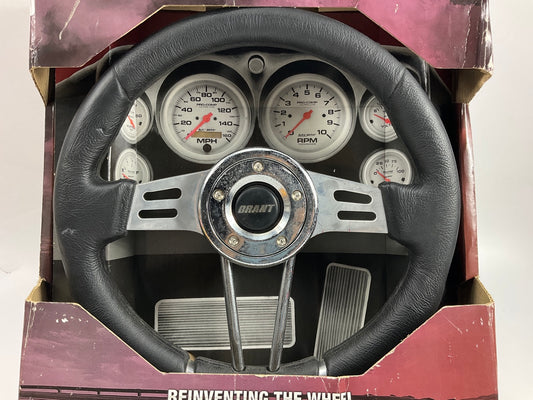 COSMETIC DAMAGE Grant 457 Club Sport Steering Wheel - 13-3/4'' Diameter, 4'' Dish