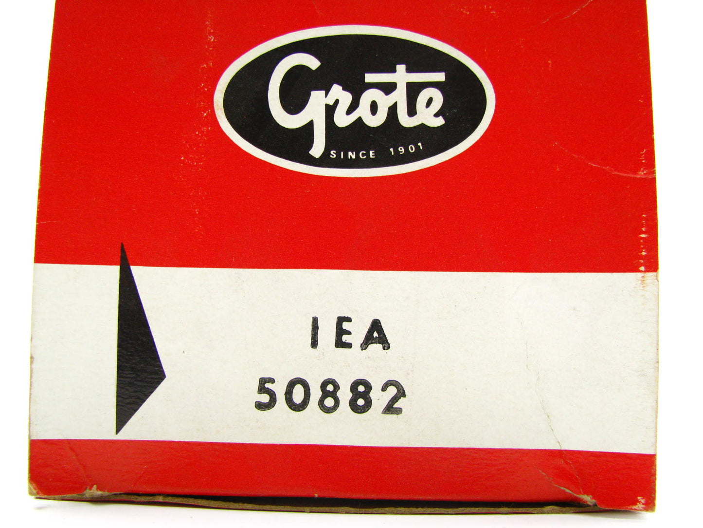 Grote 50882 4'' 2-Stud Mount Stop / Tail / Light Lamp