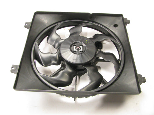 HCC 25380-2B000 Right Engine Cooling Fan For 2007-2009 Hyundai Santa Fe W/ Tow