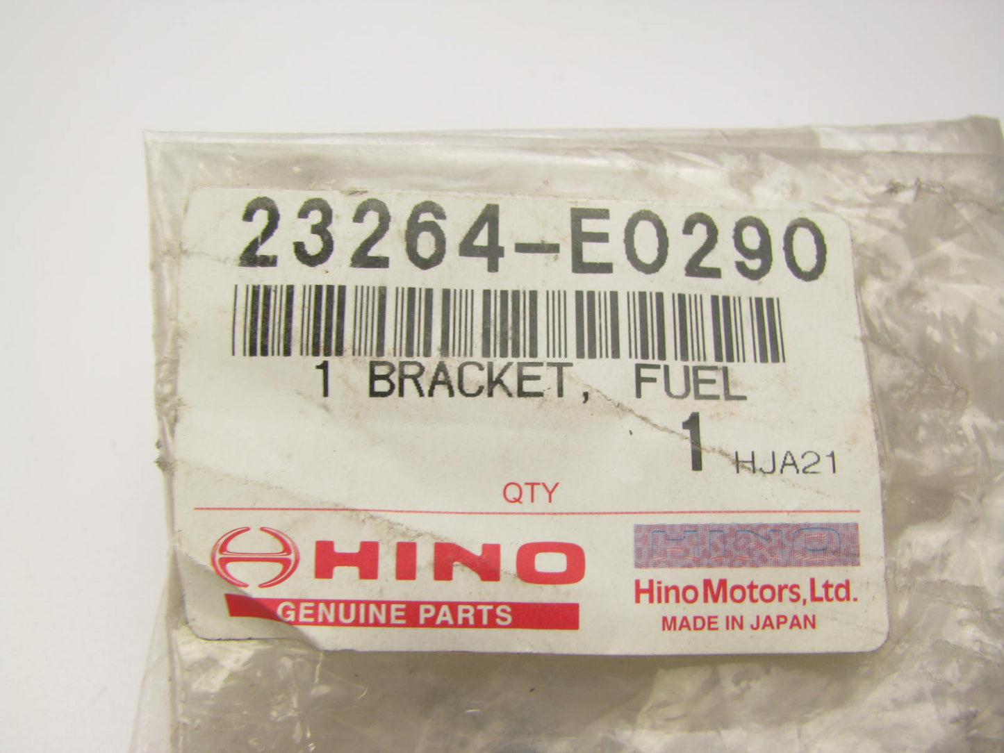 NEW - OEM Hino 23264E0290 Fuel Bracket