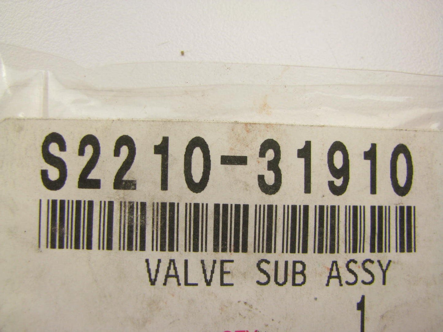 NEW - OEM Hino S221031910 Delivery Valve - DENSO 090140-2130