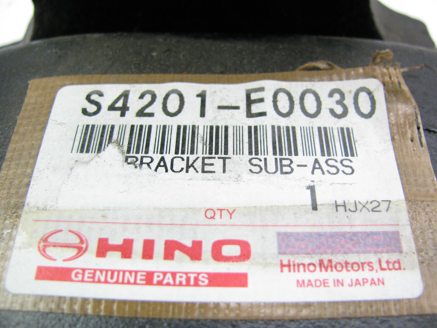 NEW - OEM Hino S4201-E0030 Bracket Assembly
